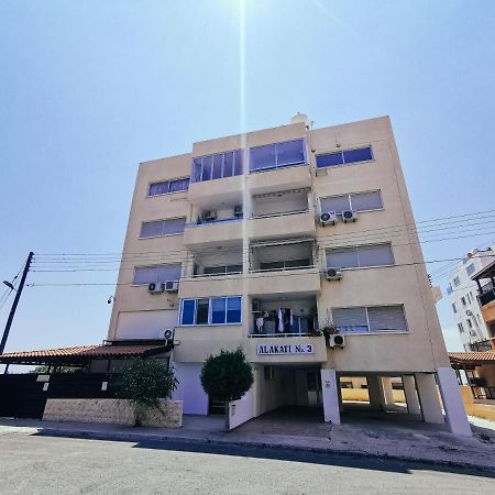 Mackenzie Seaview Paradise Larnaka Exterior foto